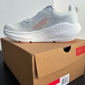 Womens Altra Fwd Via Size 7